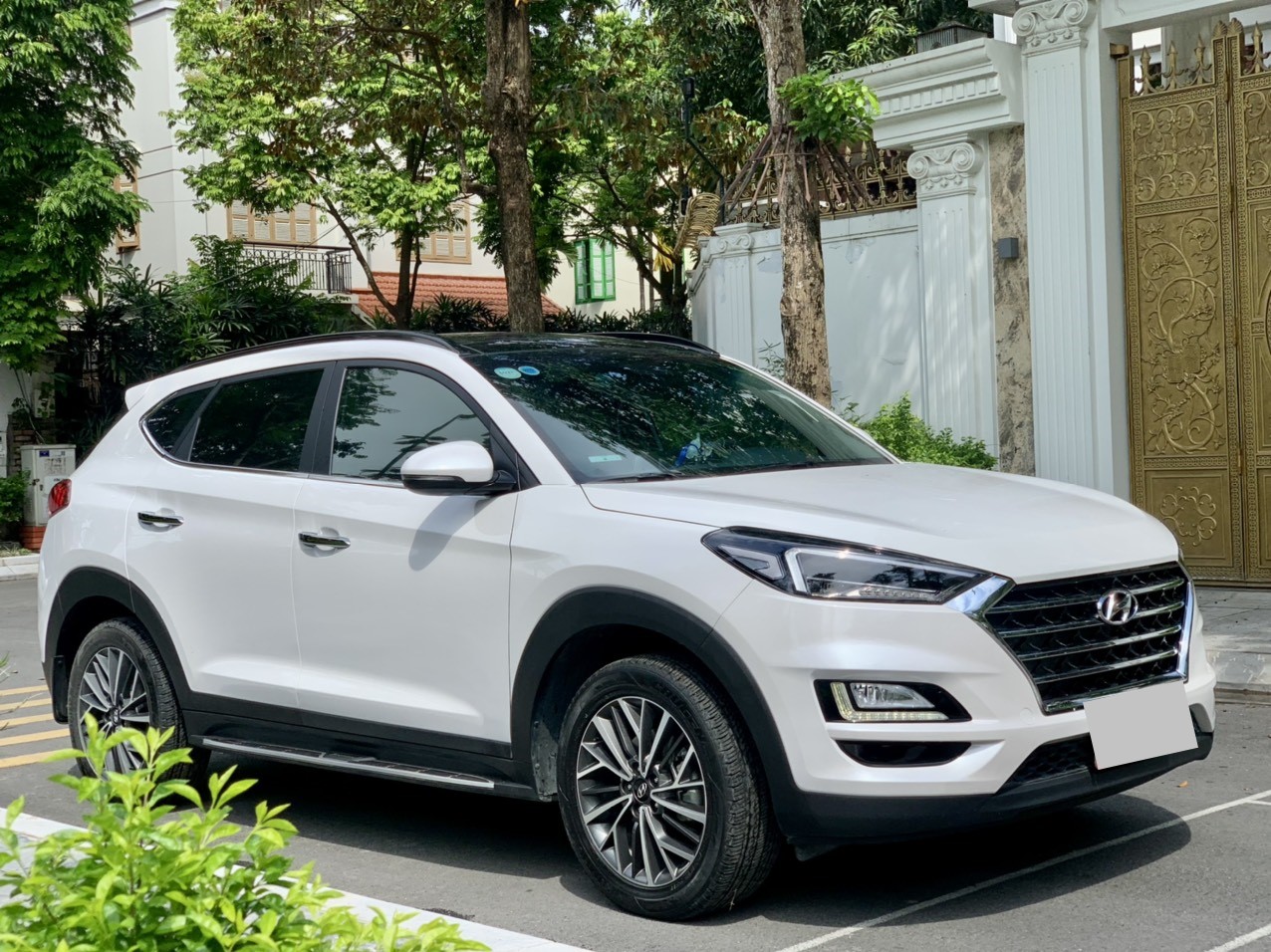 Hình xe thực tế Hyundai Tucson 2020 màu trắng của các phiên bản HYUNDAI NGỌC AN ĐẠI LÝ ỦY QUYỀN CỦA TC MOTOR #6 Hình xe thực tế Hyundai Tucson 2020 màu trắng của các phiên bản HYUNDAI NGỌC AN ĐẠI LÝ ỦY QUYỀN CỦA TC MOTOR